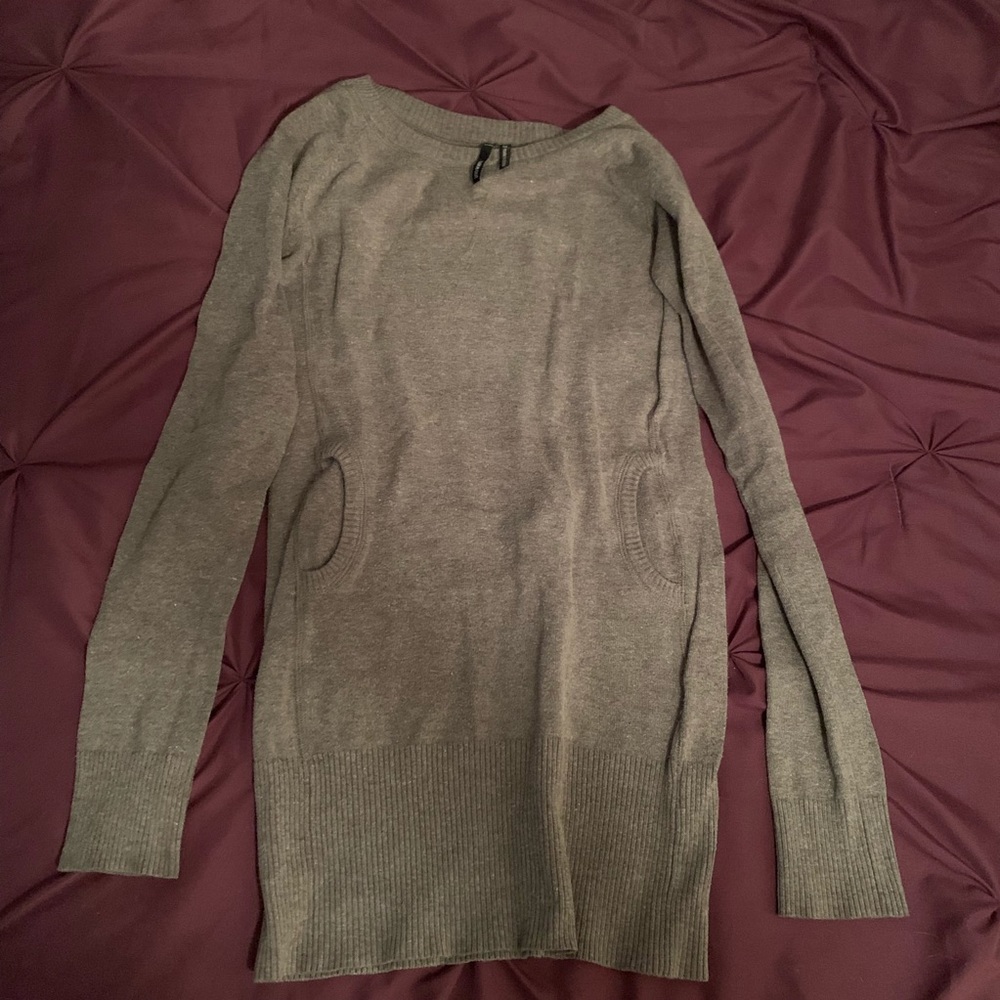 Takeout gray tunic